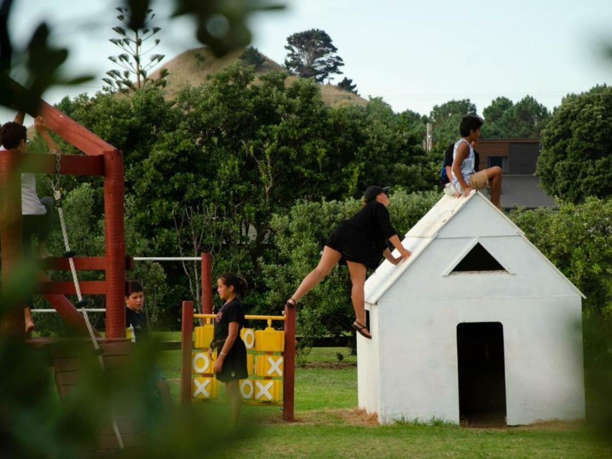 Mahia Motel And Holiday Park Exterior photo