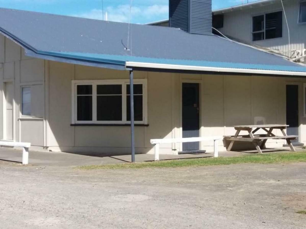 Mahia Motel And Holiday Park Exterior photo