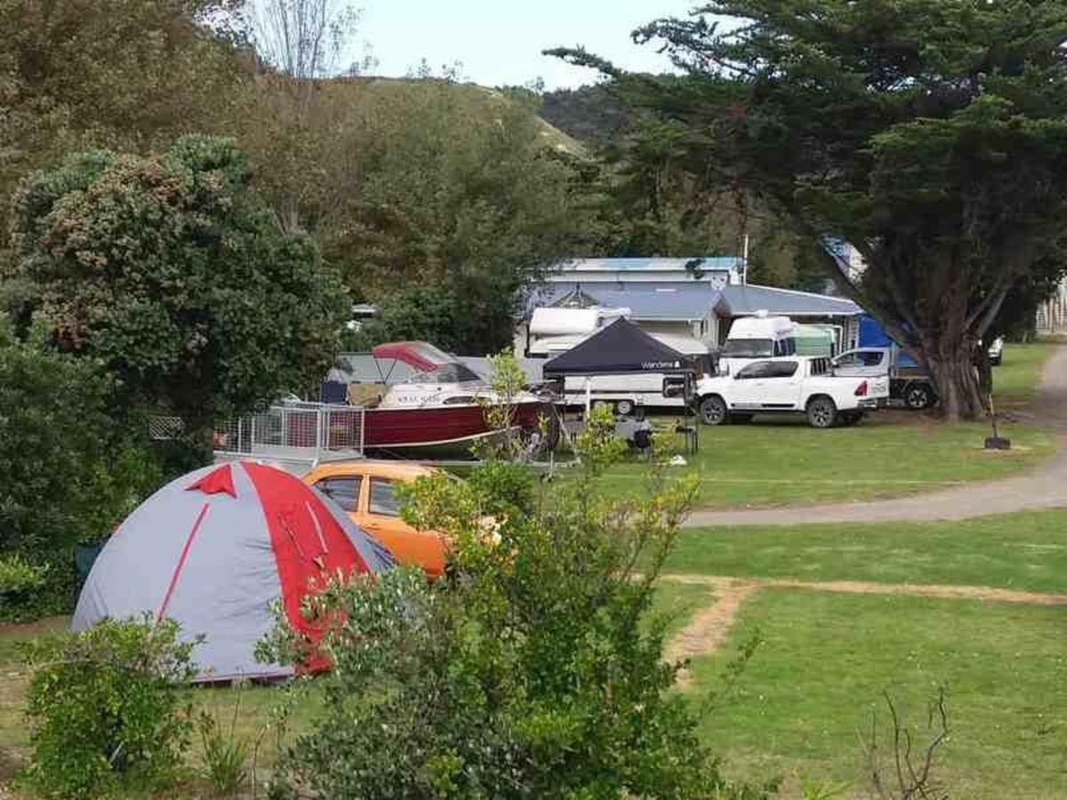 Mahia Motel And Holiday Park Exterior photo